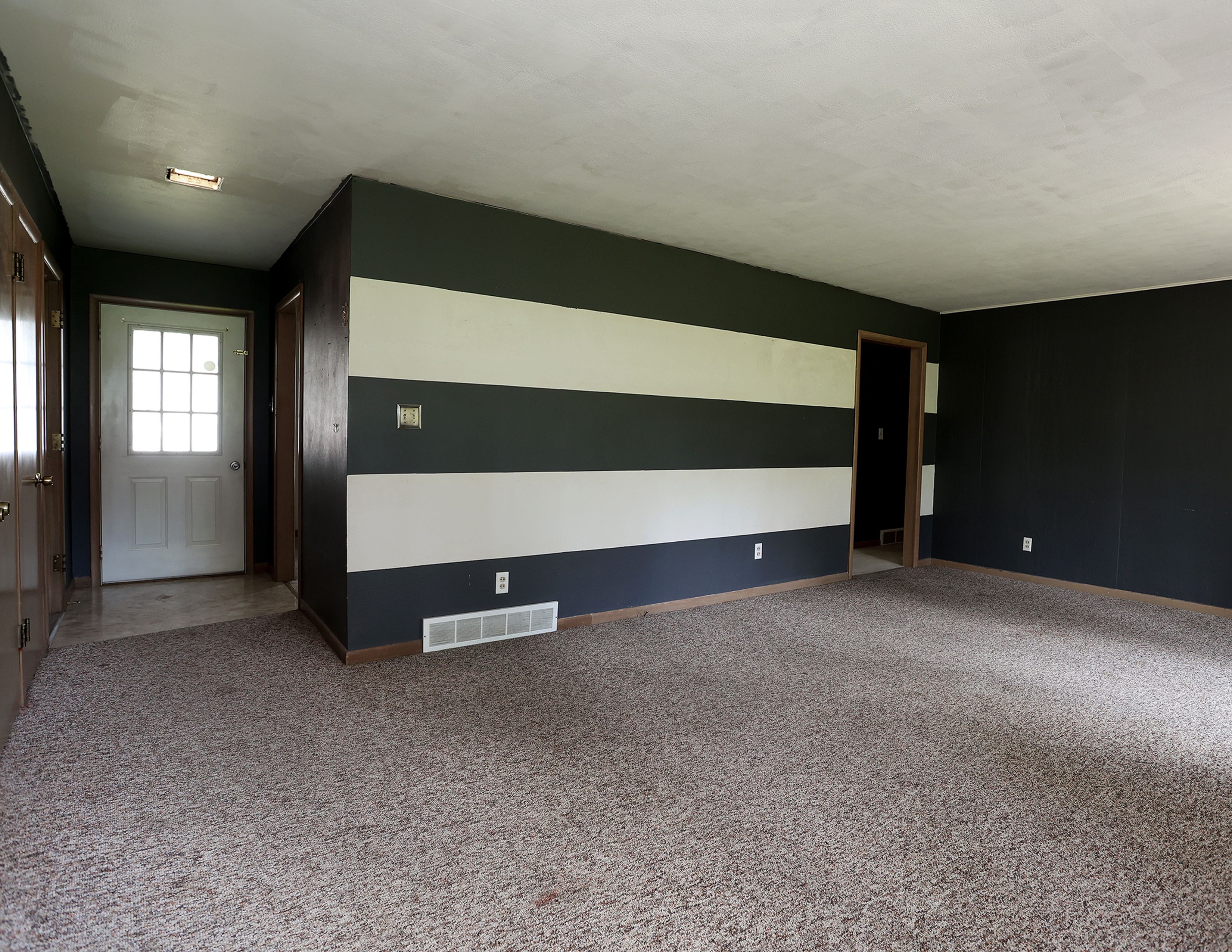 Listing Photo: 3D8A4749