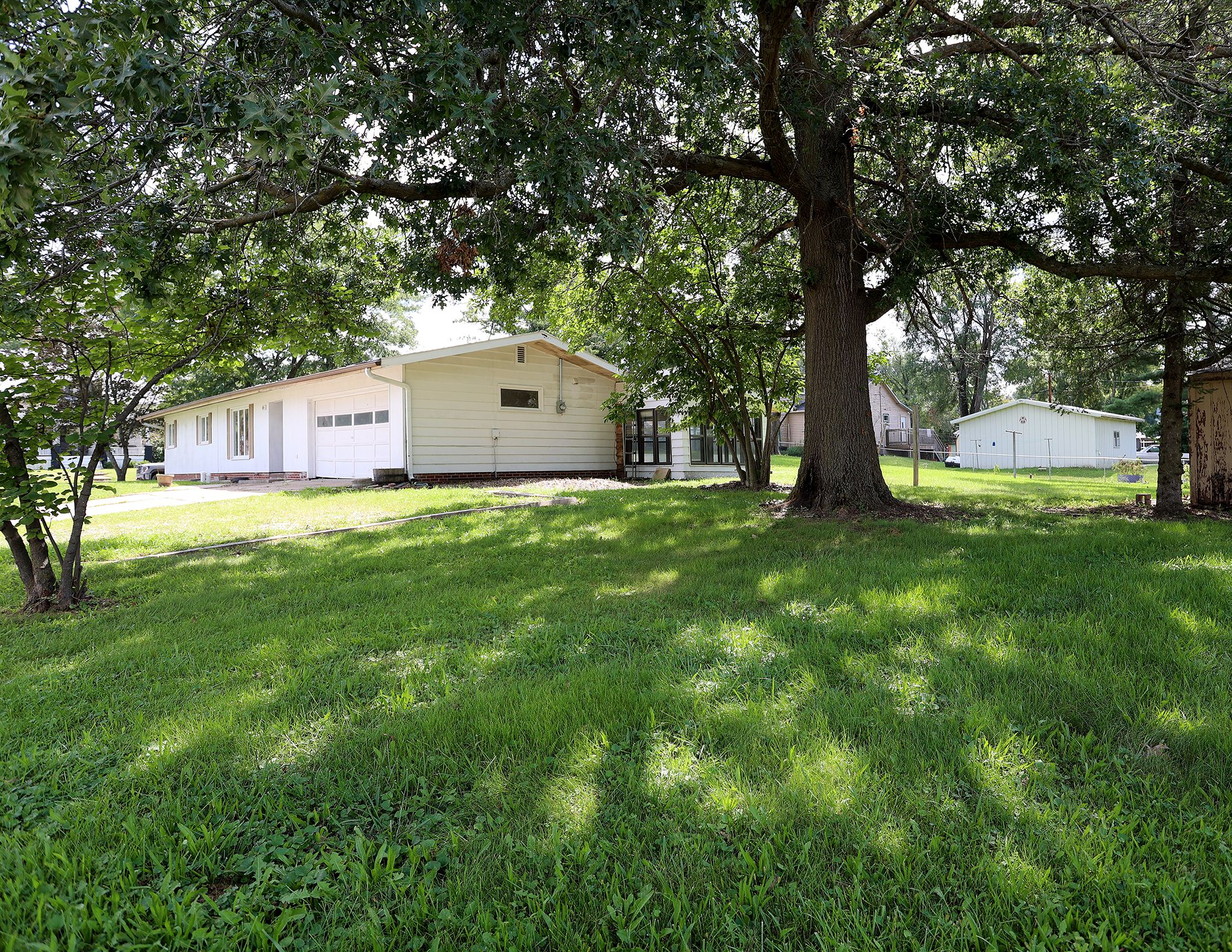 Listing Photo: 3D8A4781