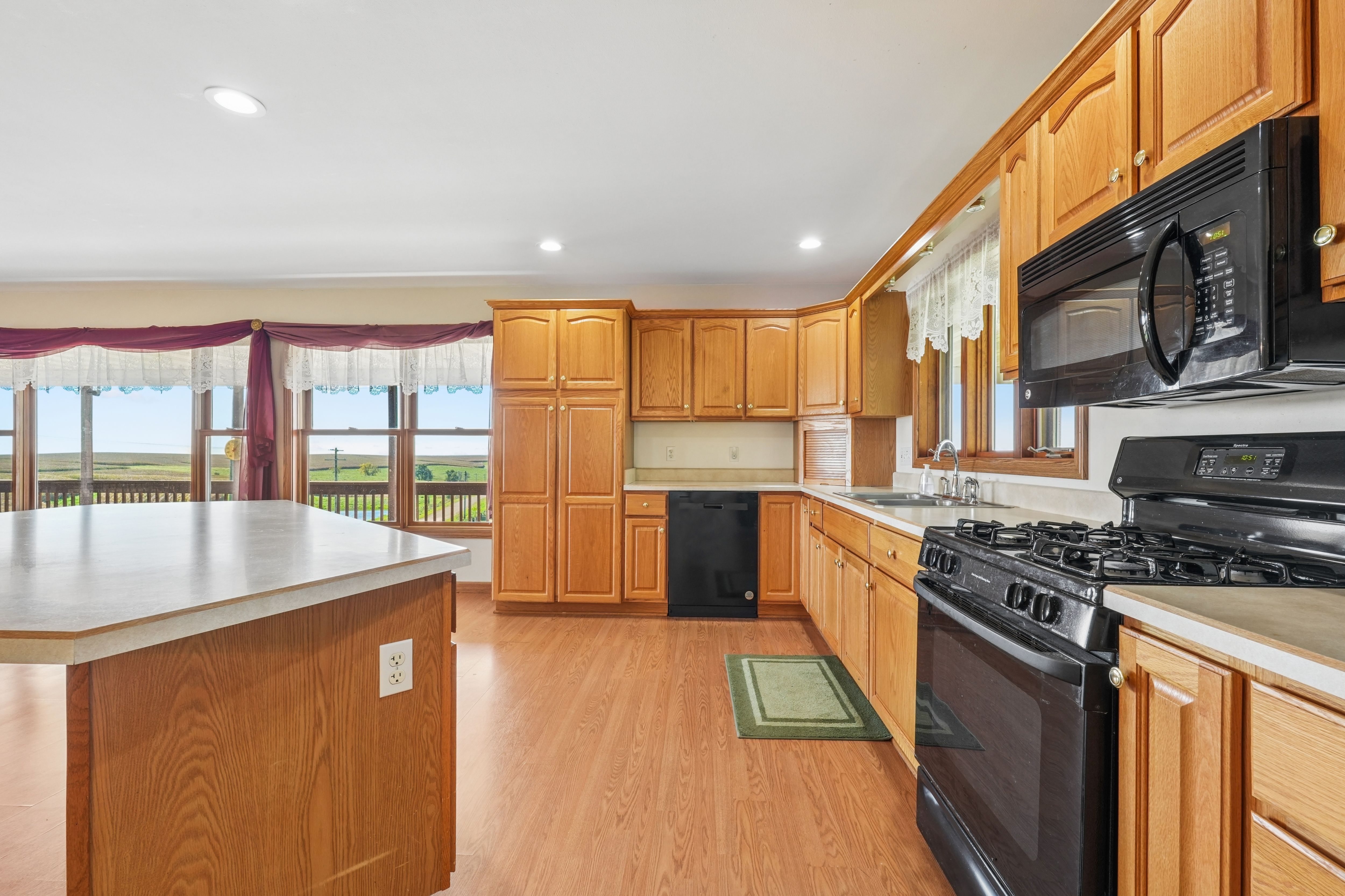 Listing Photo: 16-166_14880_208th_St