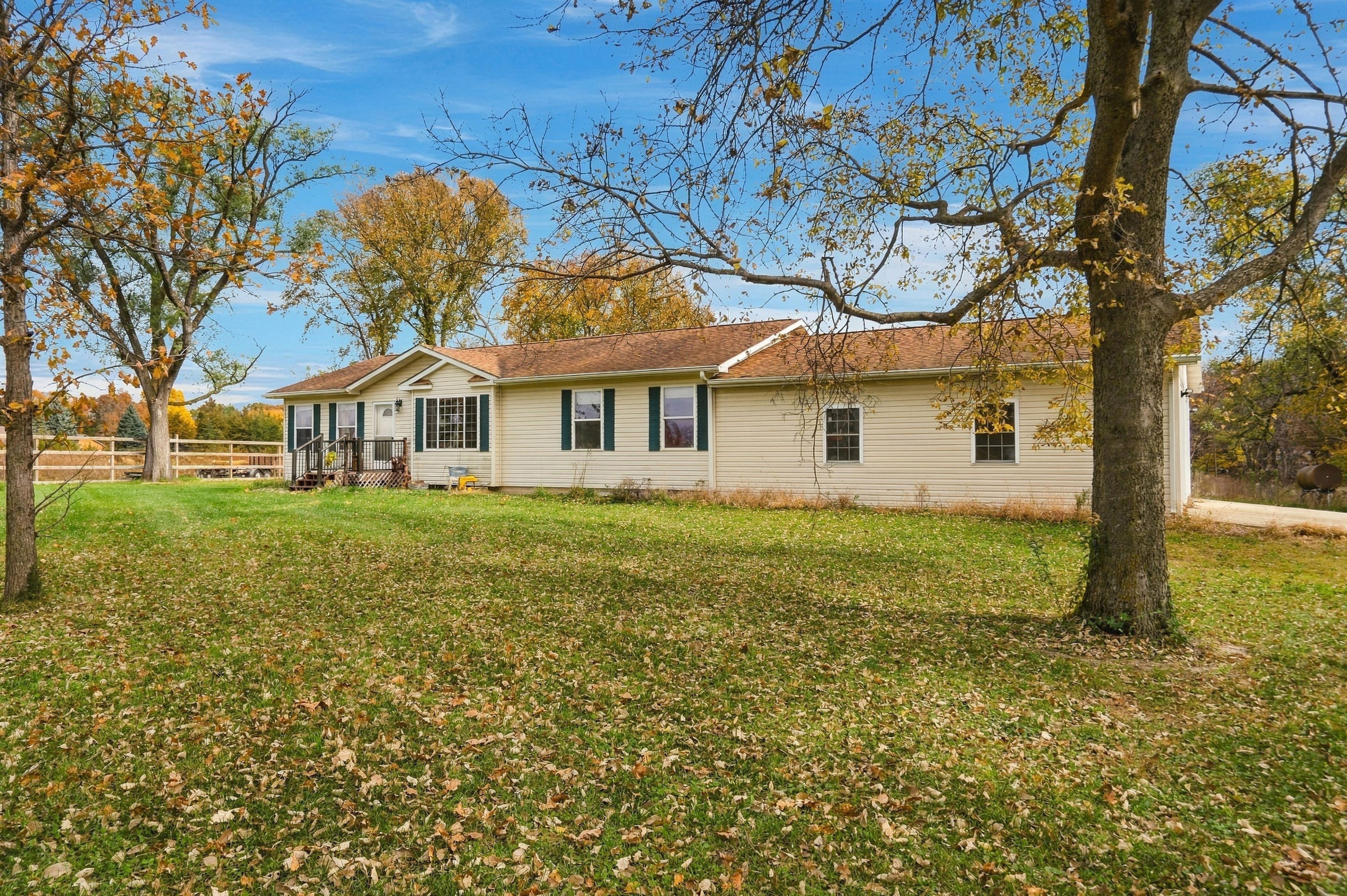 Listing Photo: 02-109_1370_231st_Rd