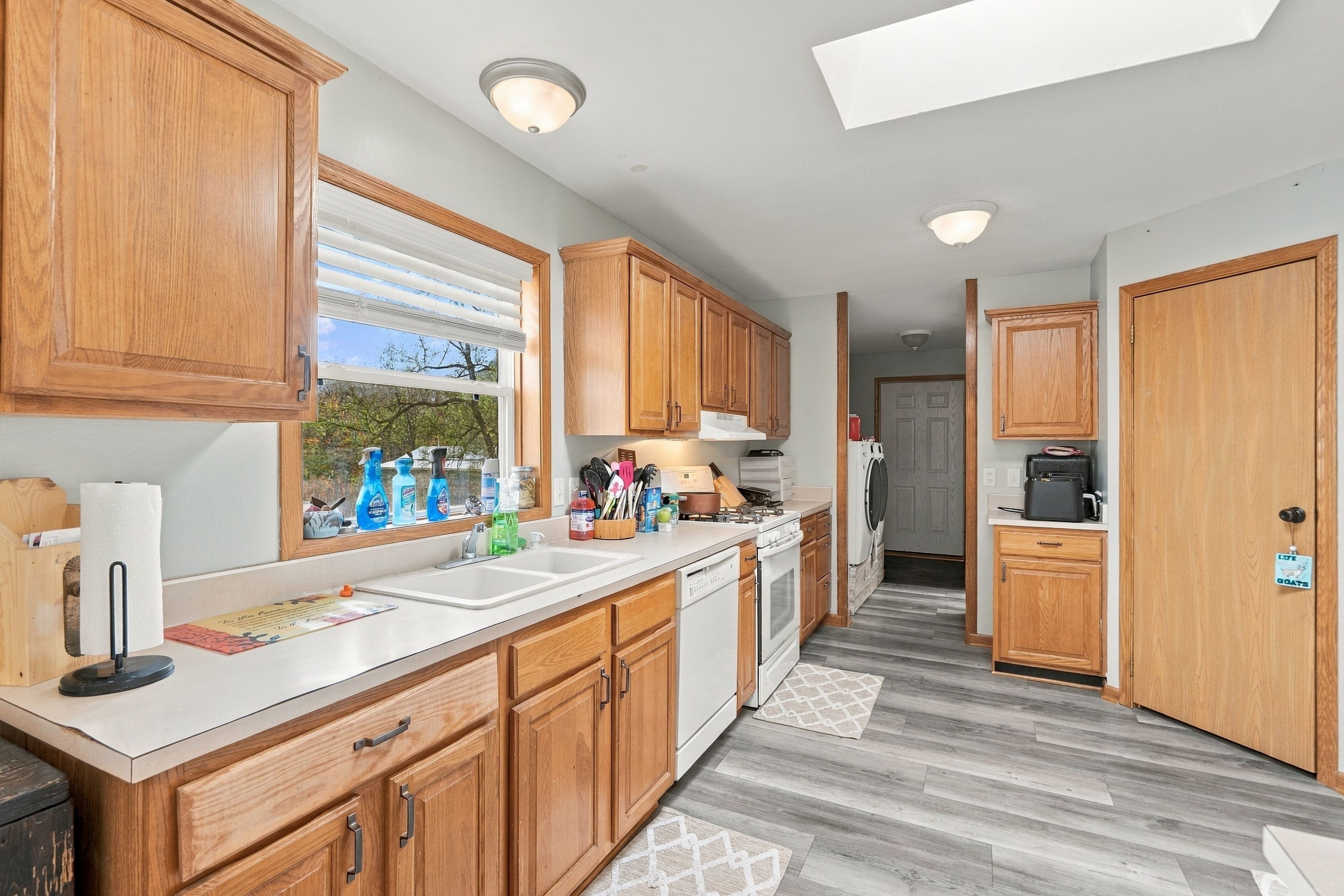 Listing Photo: 06-129_1370_231st_Rd